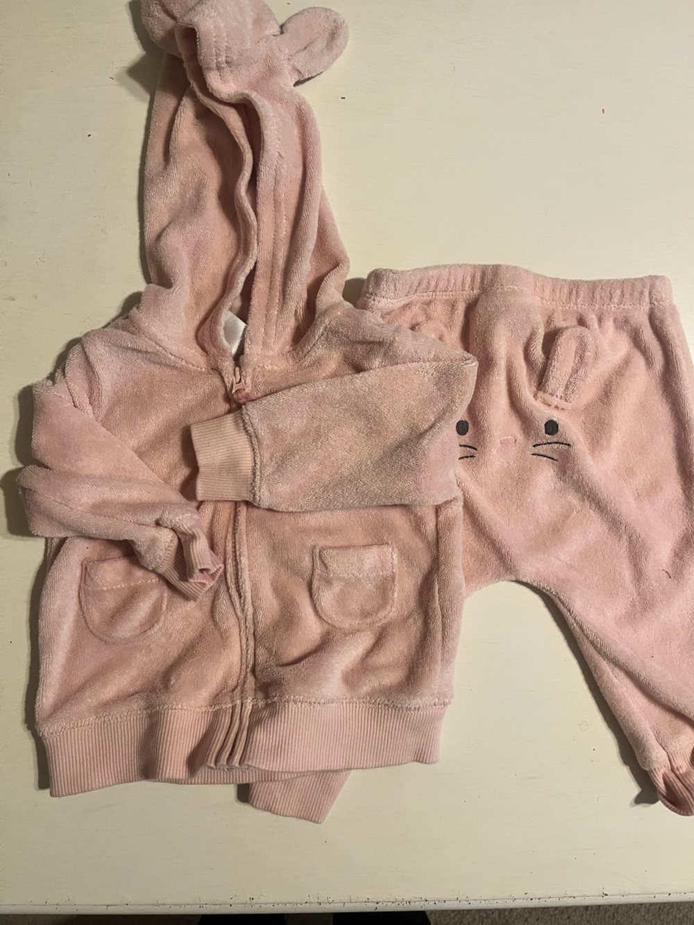 Baby Pink Hooded Sweatshirt & Jogger Set - Cute Cat Face
